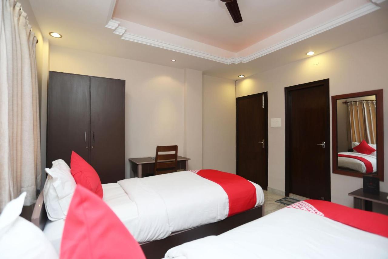Oyo 19855 B S Guest House Jādabpur 外观 照片